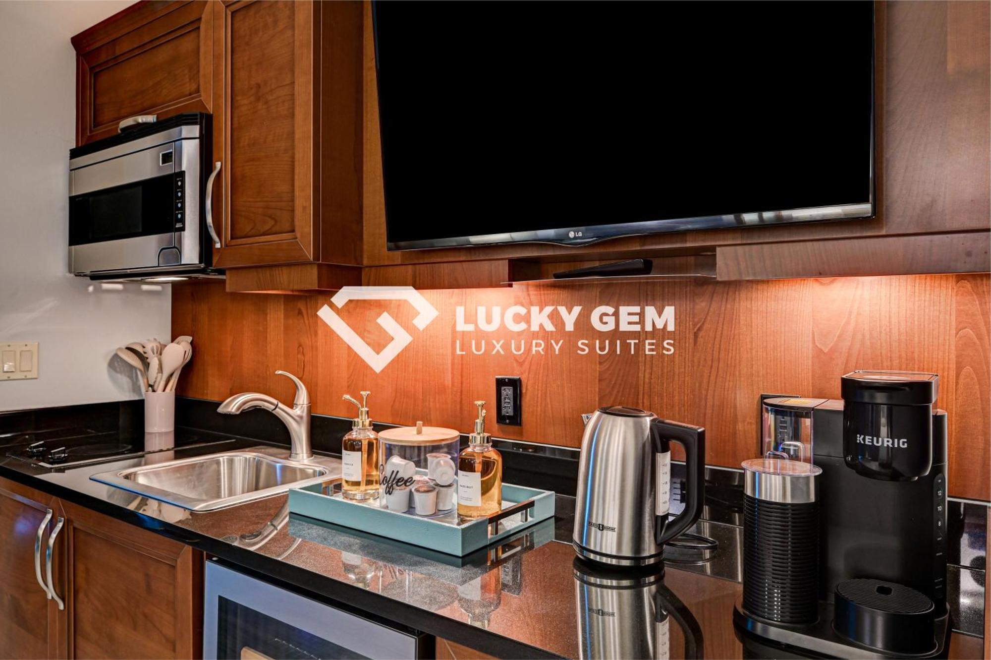 Lucky Gem Penthouse & Luxury Suites At Signature Resort, Balcony Strip View 3505 Лас Вегас Екстериор снимка